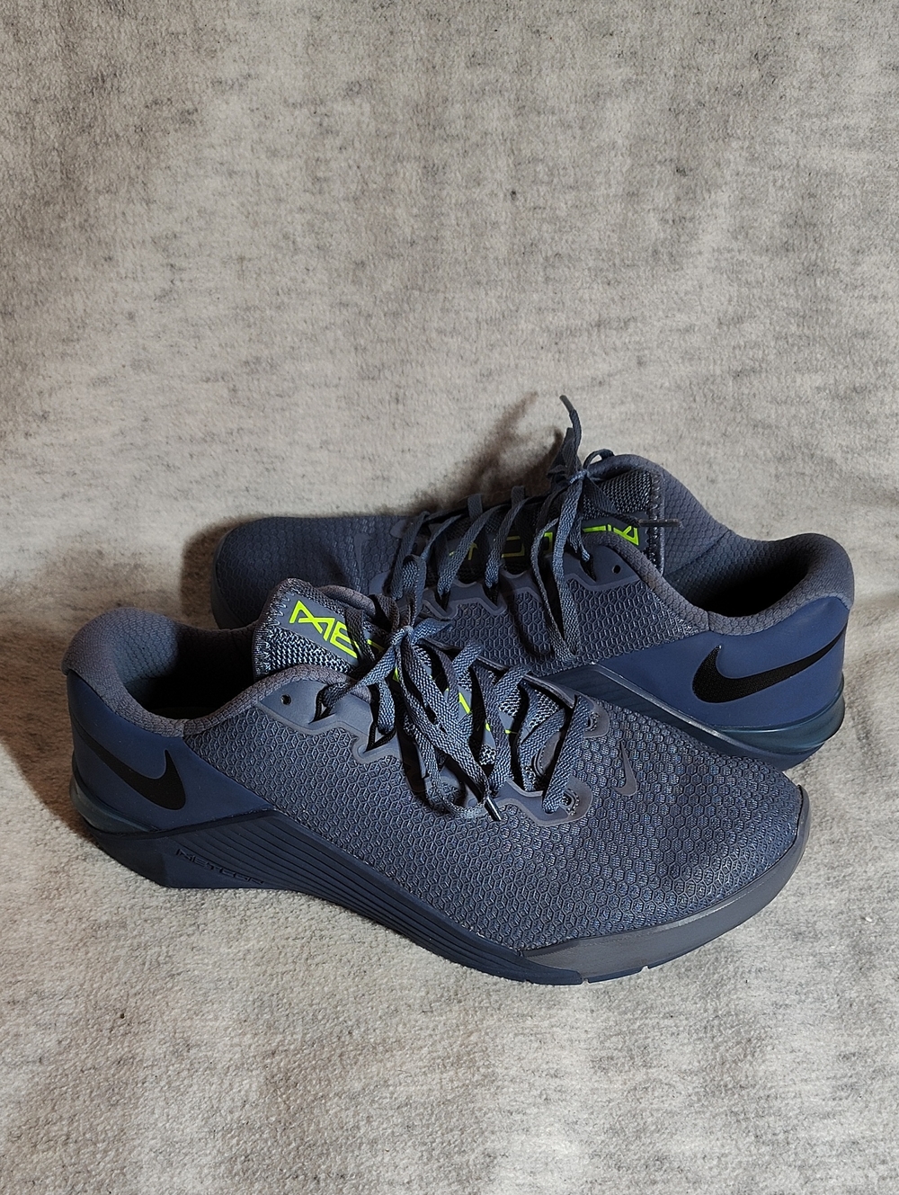 Nike Men’s Navy and Black Athletic Sneakers with Lime Accents